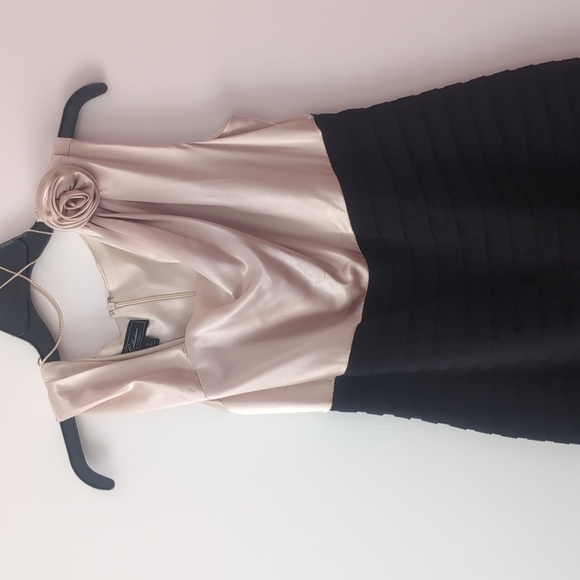 Dress barn two-tone formal dress with flower (champagne/black) - Picture 1 of 6